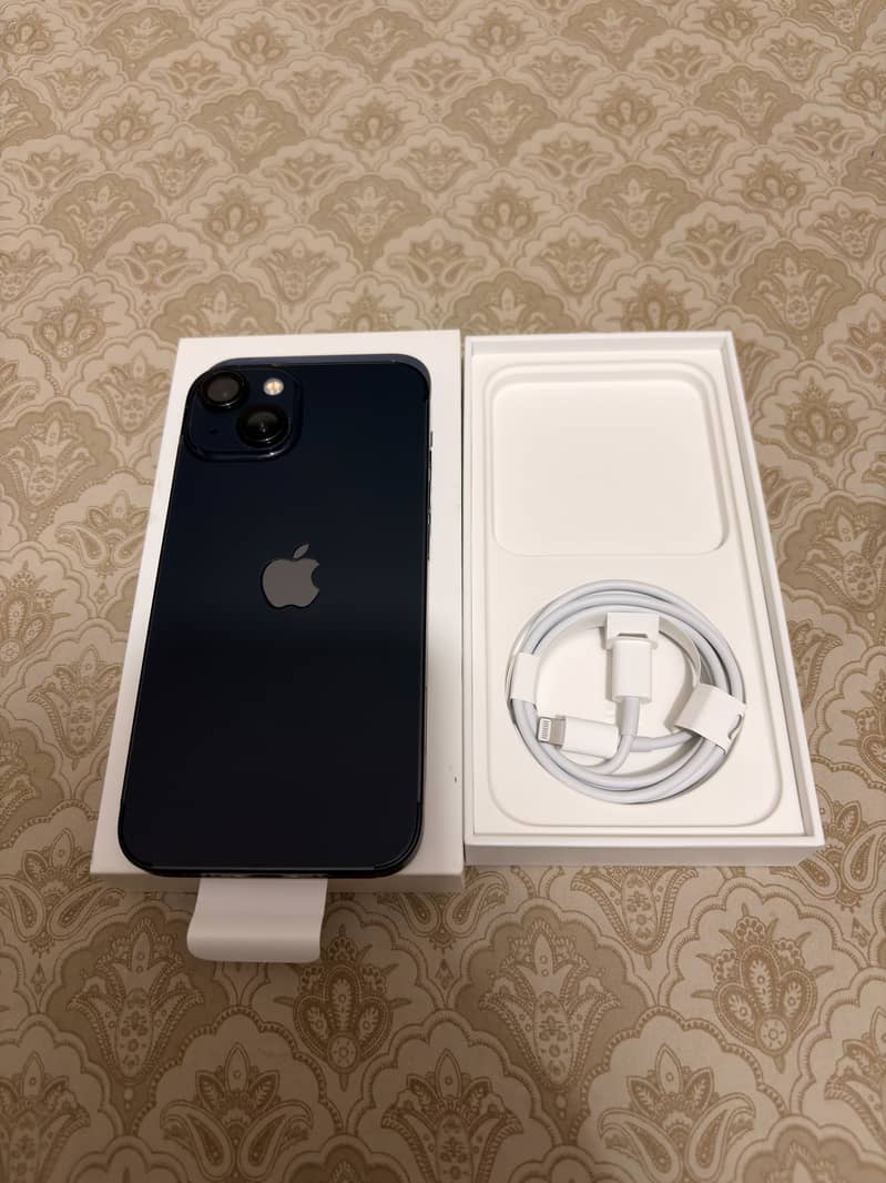 Apple iPhone 13 0