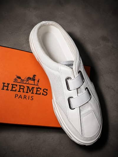 Brand New White Sneakers for Men/Unisex | Stylish Casual Shoes