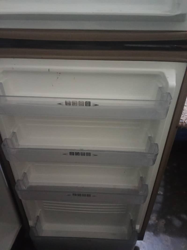 Dawlance Fridge 7