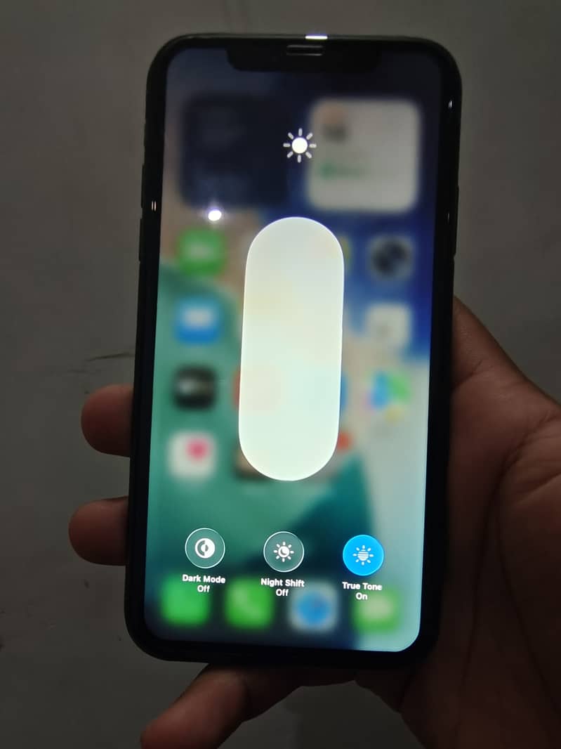Apple iPhone 11 8
