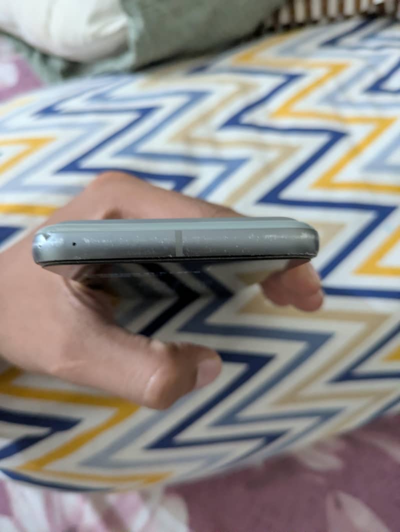 Google Pixel 8 3