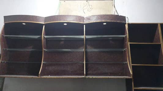 shop wall racks in wood palai