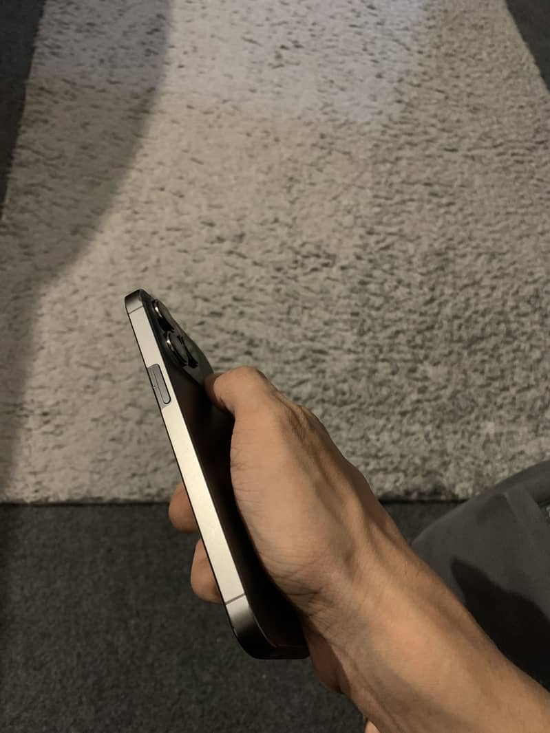 Apple iPhone 13 Pro 1