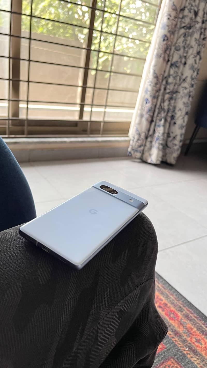 Google Pixel 7a 1