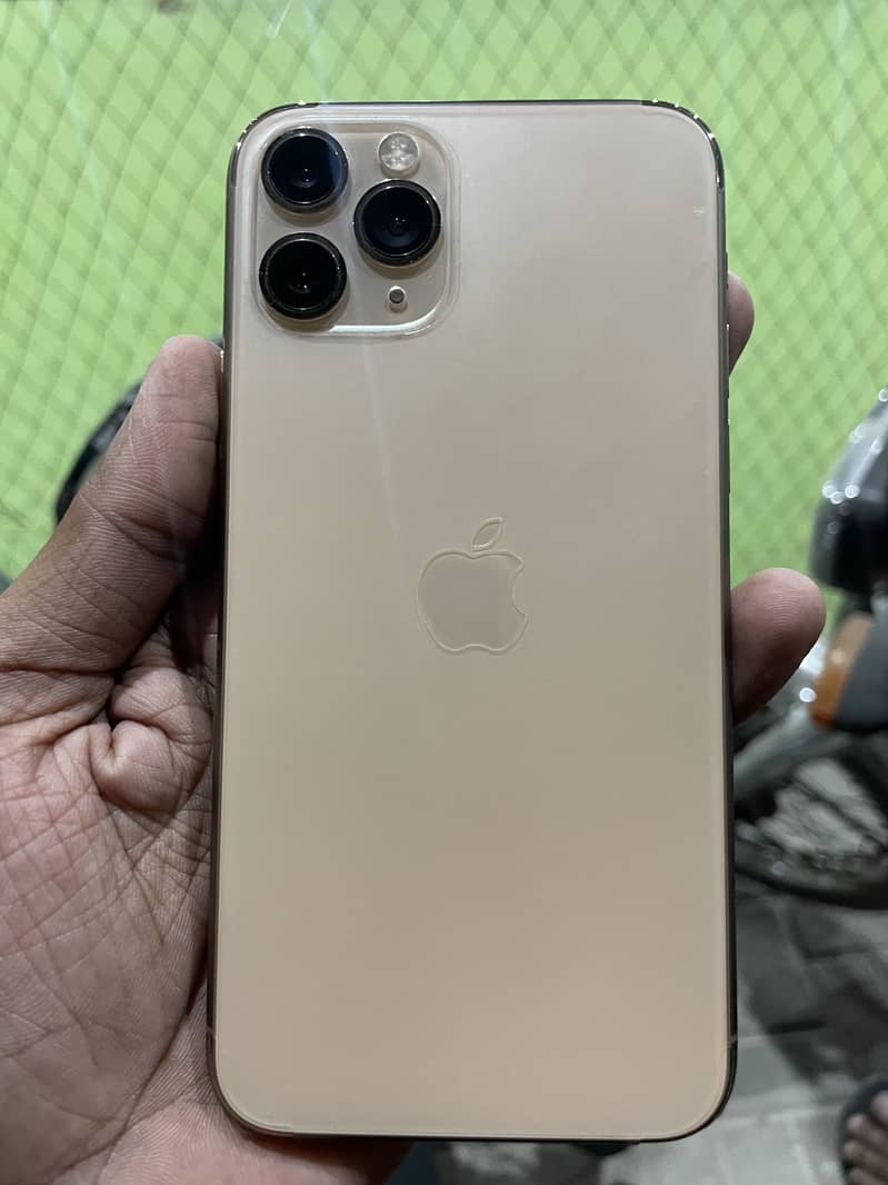 Apple iPhone 11 Pro 2