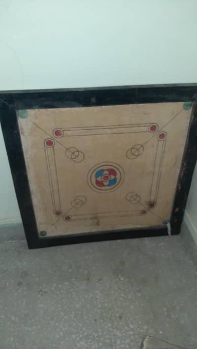 carrom board