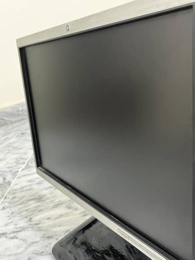 HP 19 inch LCD Monitor
