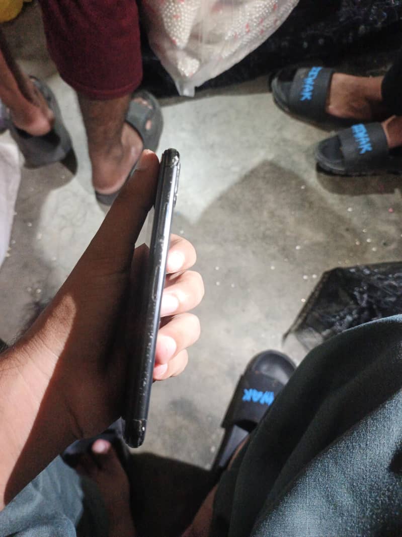 Apple iPhone X 2