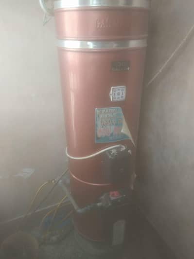 electric n gas new geyser with complete fitting for sale