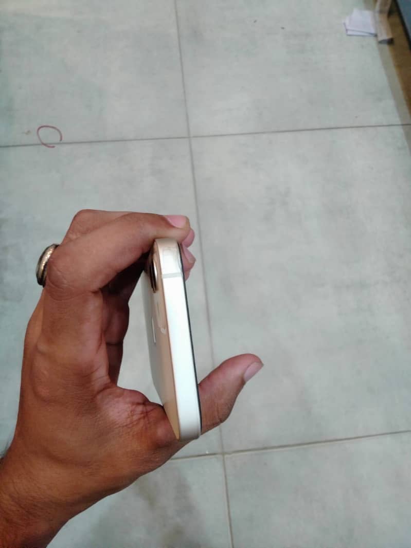 Apple iPhone 12 2