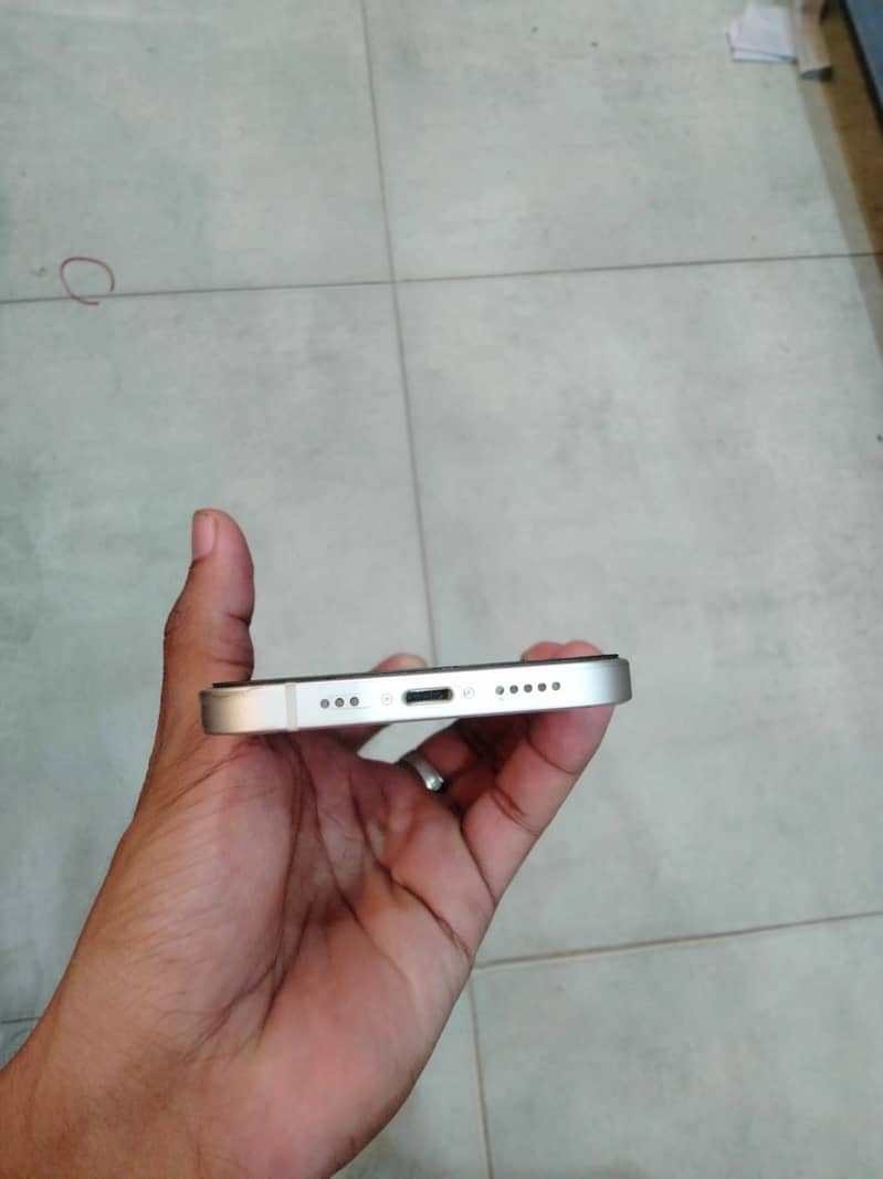 Apple iPhone 12 5