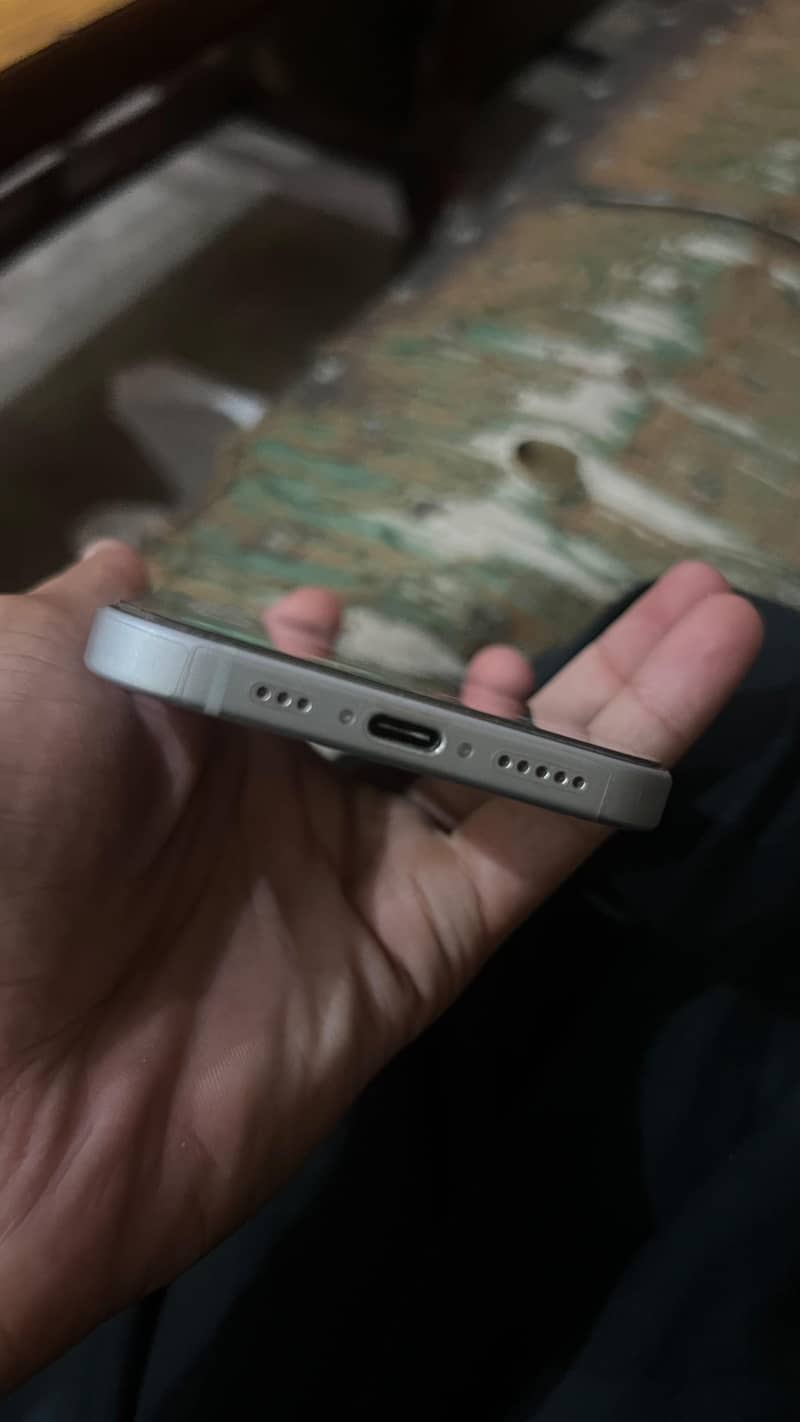 Apple iPhone 15 1