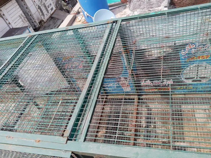 iron cage for sale — photo 6
