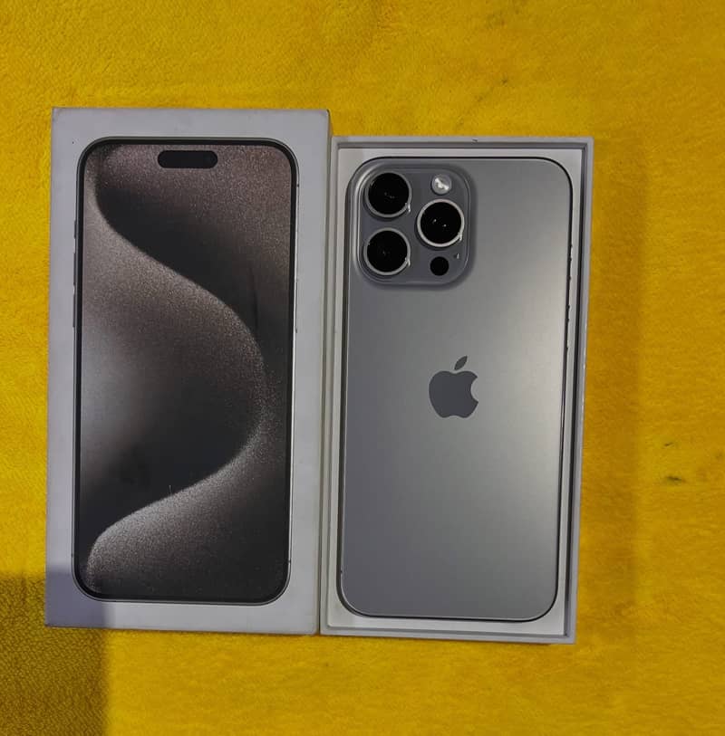 Apple iPhone 15 Pro Max 0