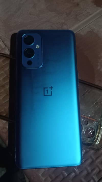One Plus 9 5g in good condition