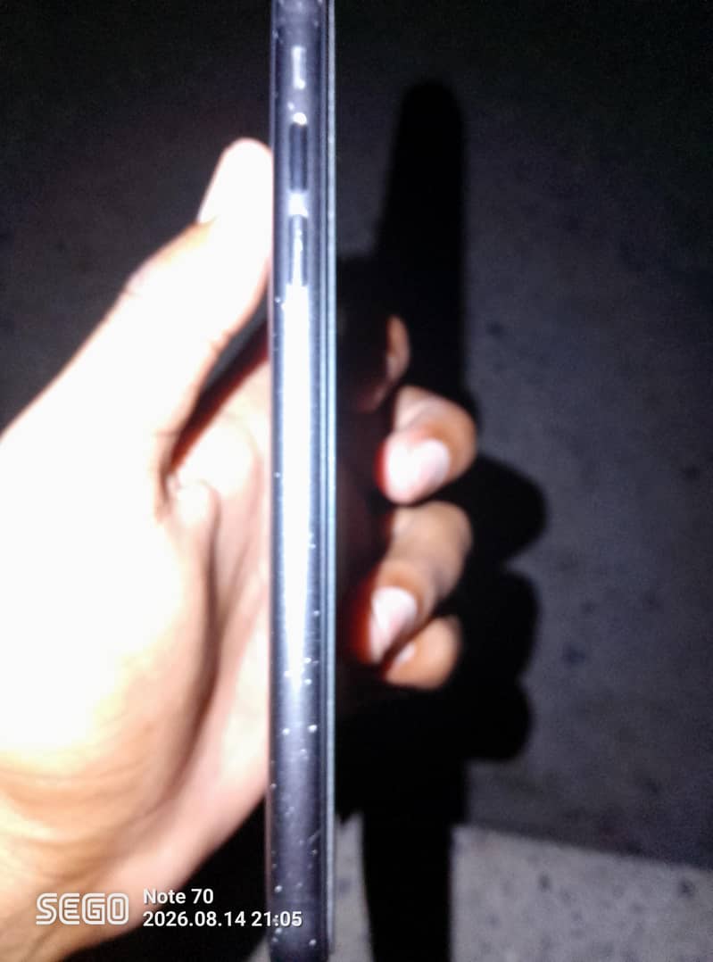 Apple iPhone 11 4