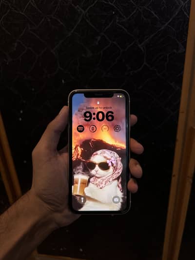 Iphone 11 64Gb non pta condition good