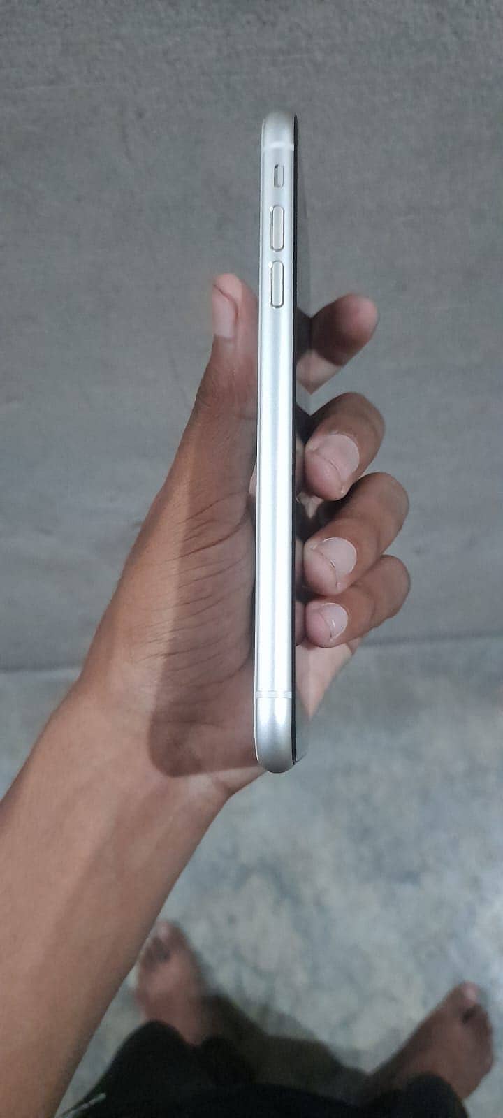 Apple iPhone 11 3