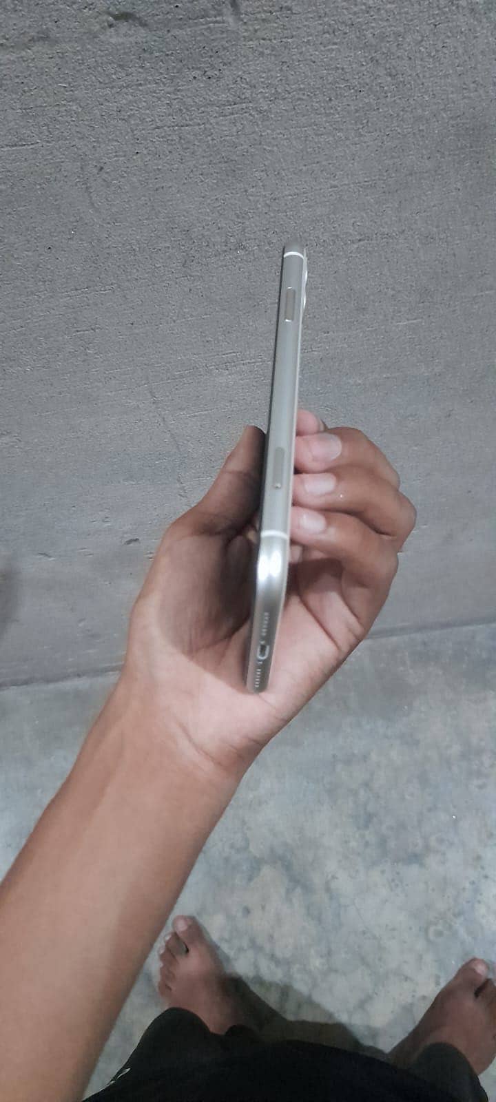 Apple iPhone 11 4