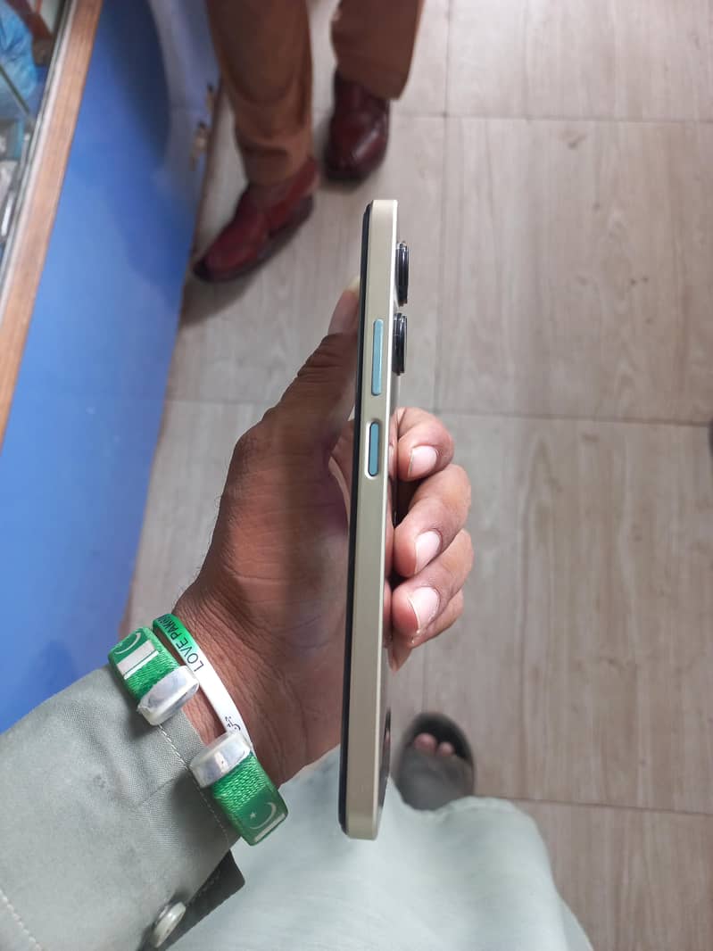 Realme C33 2