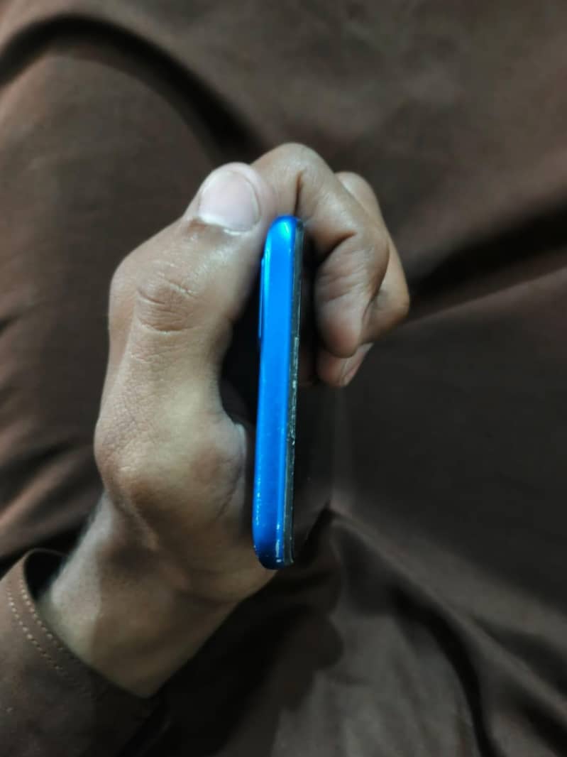 OPPO A54 4