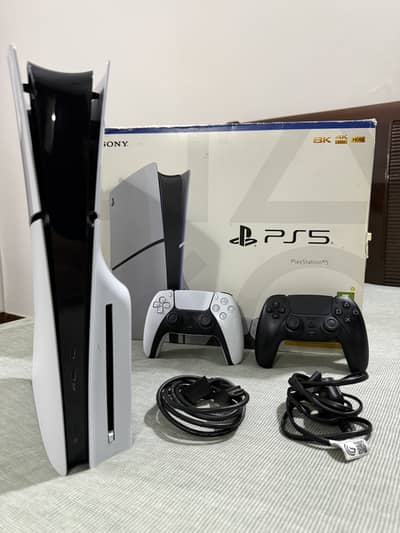 PS5 Slim Disc Edition