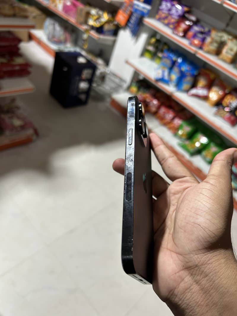 IPHONE 14 pro max 4