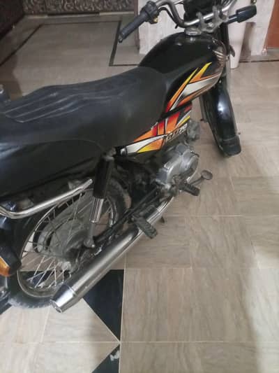 Honda cdi 70 model 2022 attractive condition for sale  03340363612