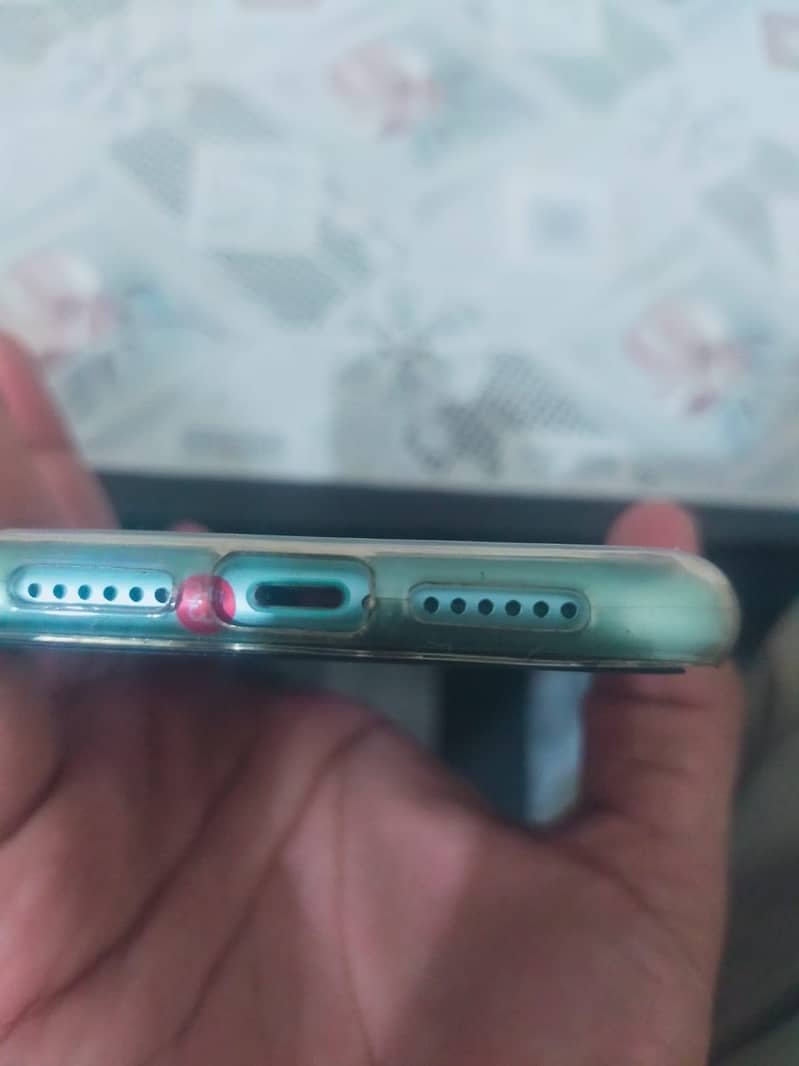 Apple iPhone 11 1