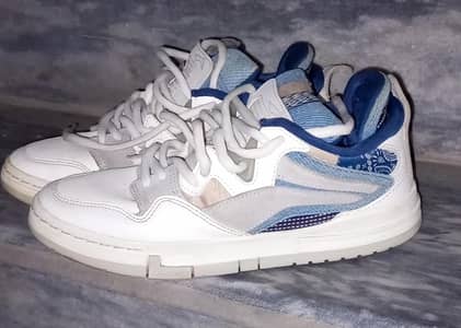 Premium Look Sneakers – Best Quality