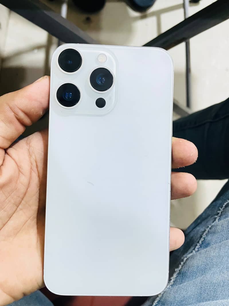 iPhone XR 0
