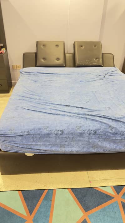 Master bed