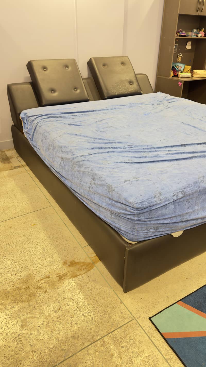 Master bed 4