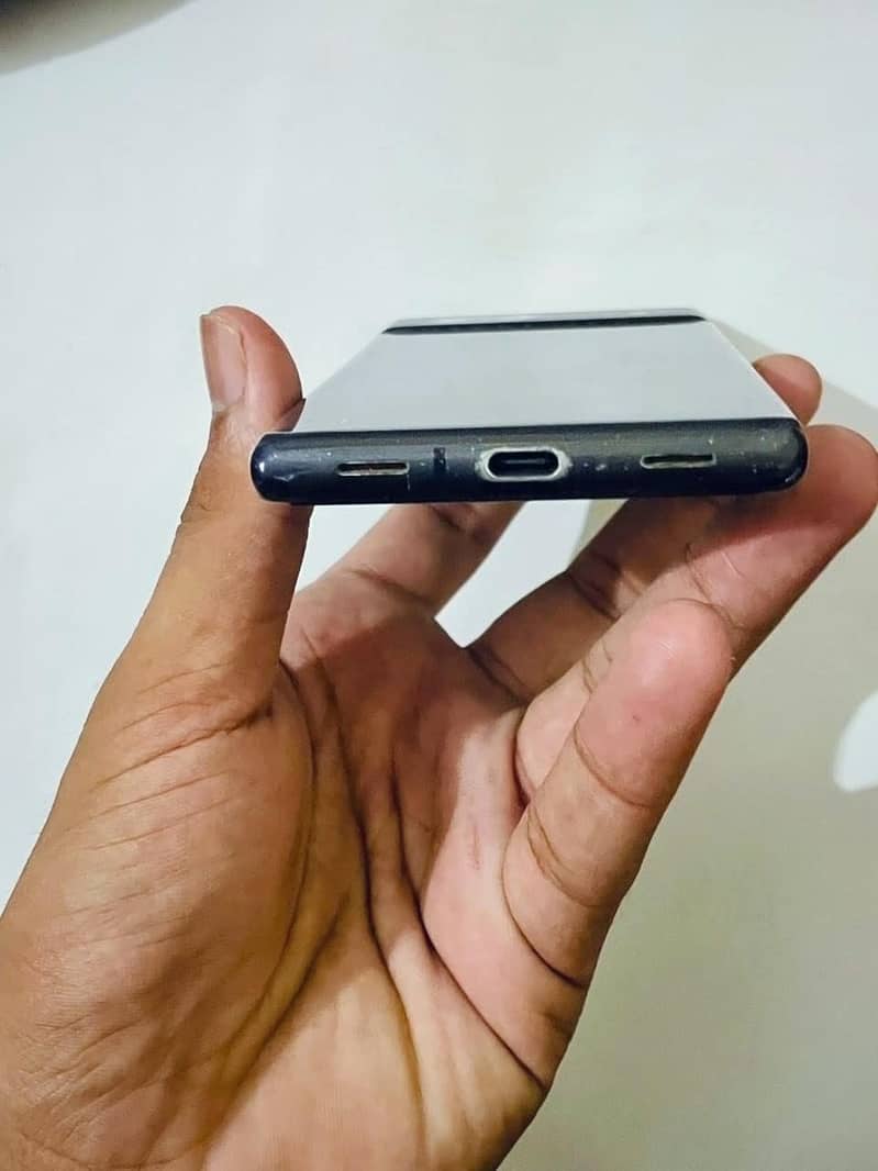 Google Pixel 7a 2