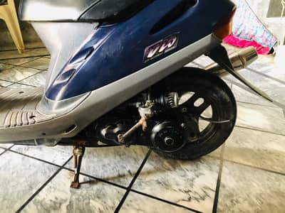 Petrol Scooty for Sale – Self Start, New Battery & New Tyres