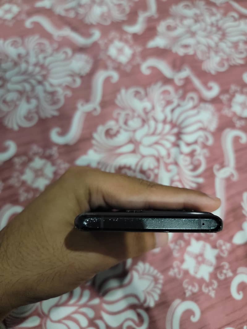 One Plus 10 Pro 4