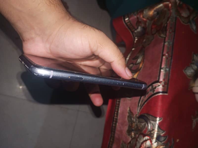 iPhone 11 2