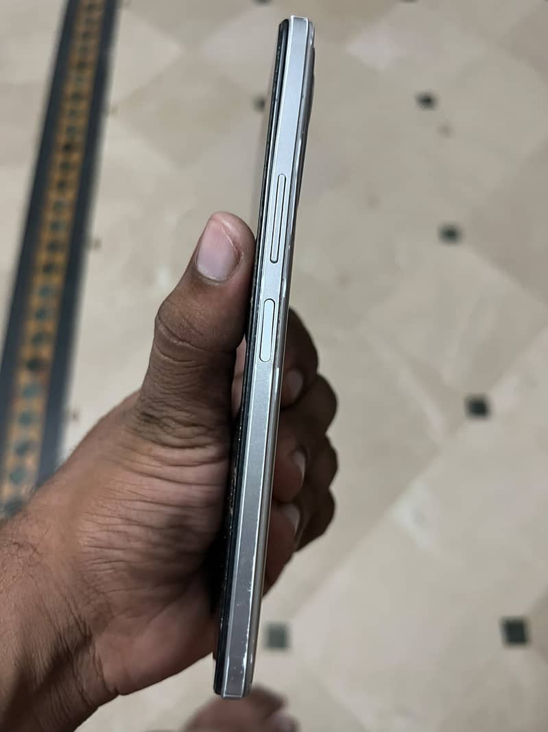 Infinix Note 12 2