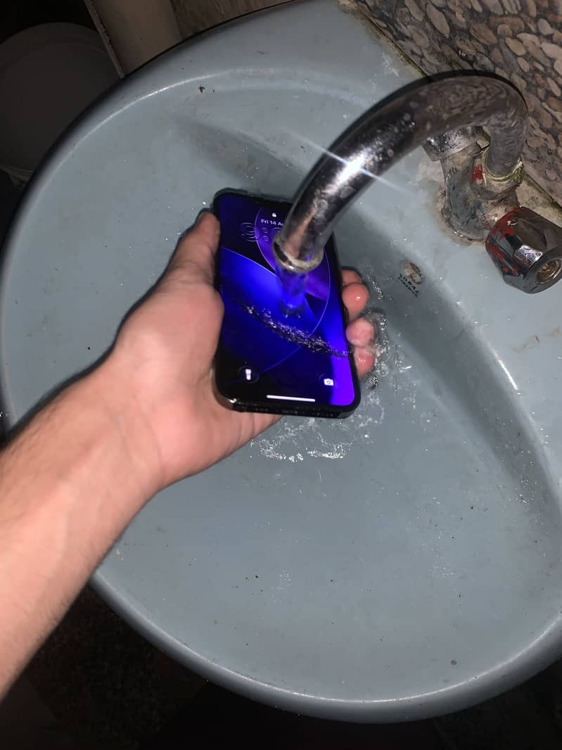 Apple iPhone 13 Pro 3
