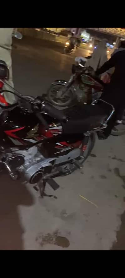 Honda 125 bike 10/9 argant sell contact number 03125767634