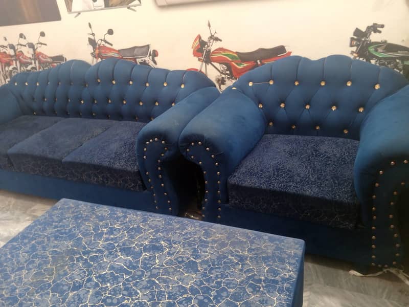 3/1 sofas good condition 3
