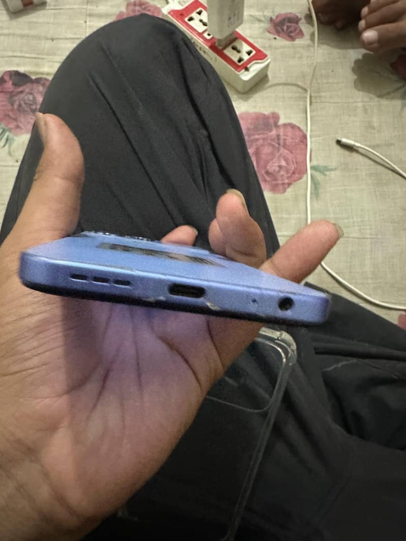 Tecno spark 40 4