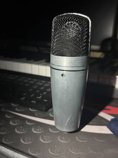 Behringer C1 Condessnor microphone