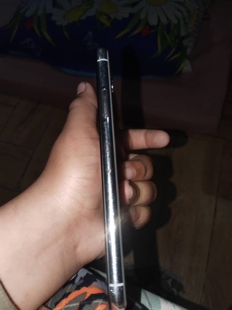 Apple iPhone X 0