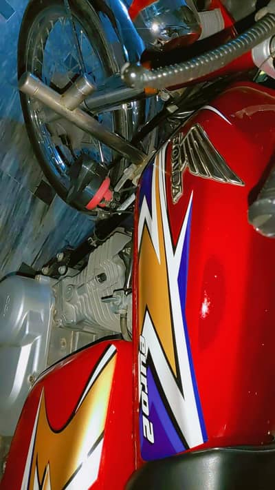 honda 125 red colur
