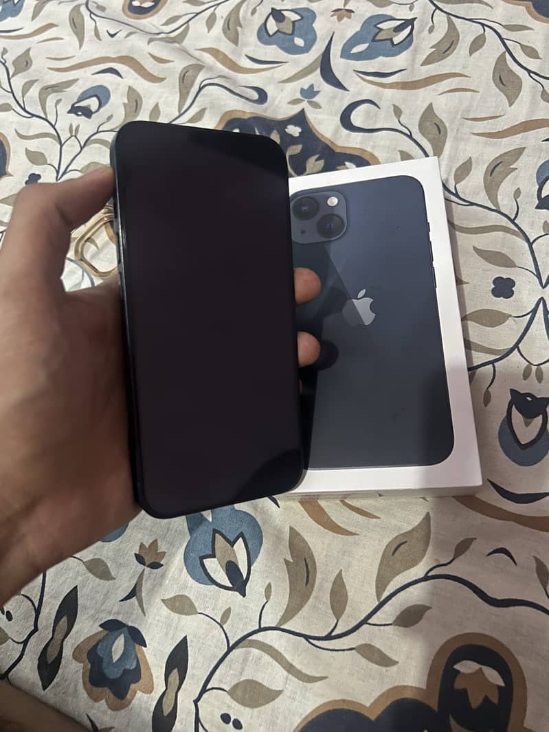 Apple iPhone 13 6