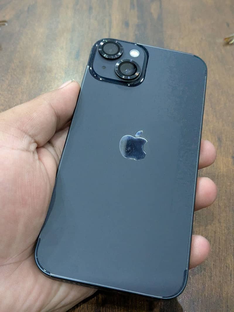 iPhone 13 3