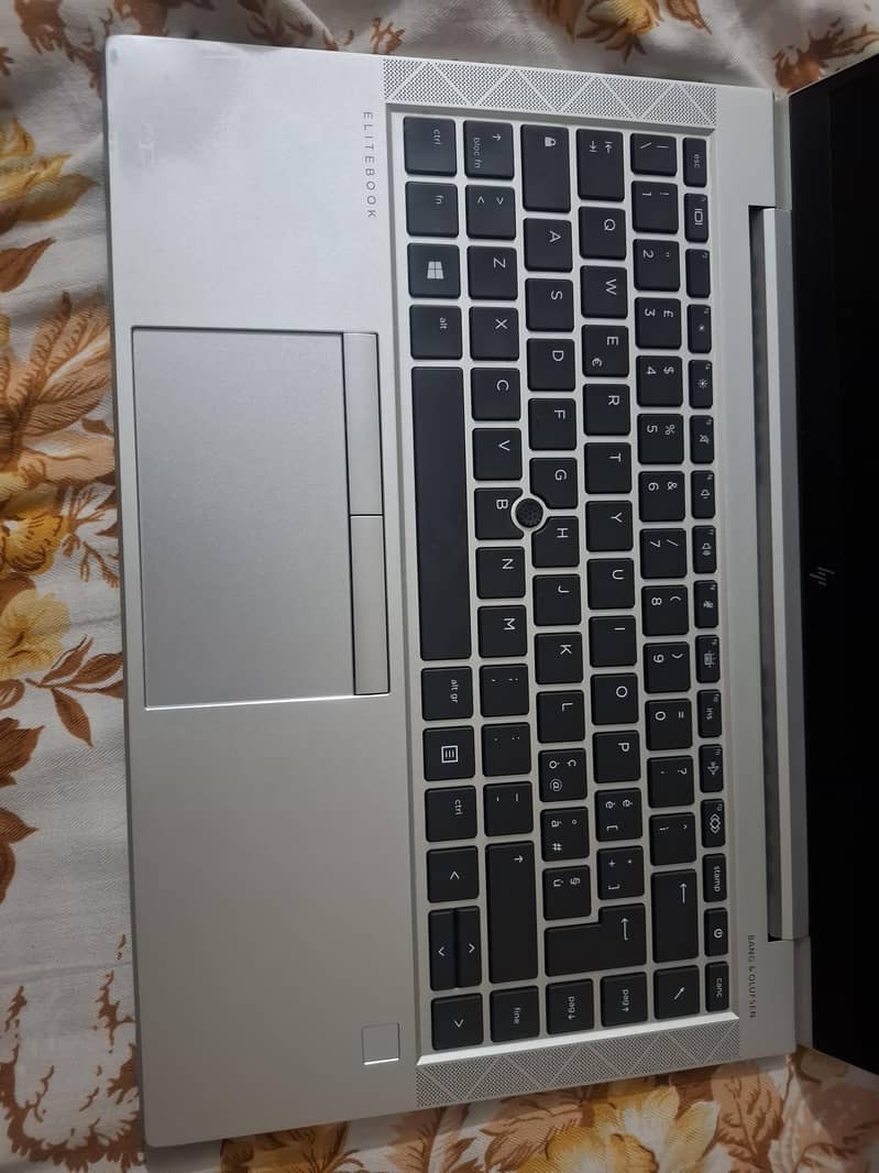 laptop 1