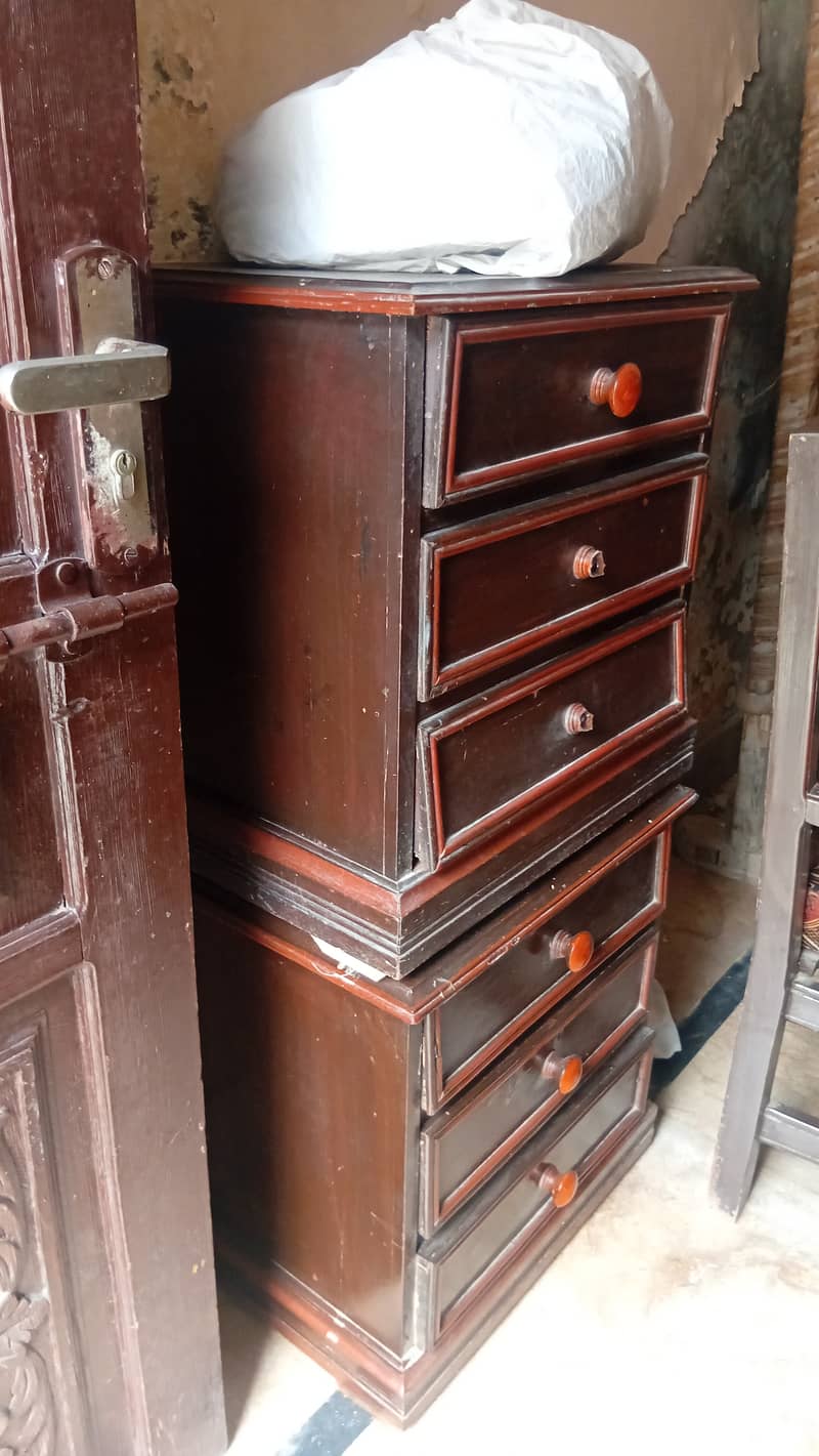 Side tables 2 Nos 0