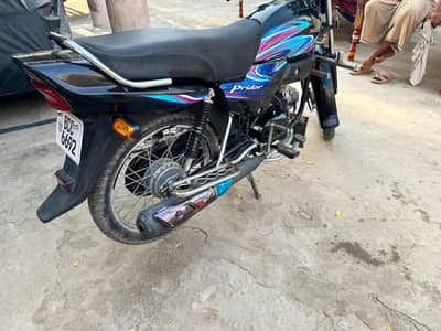 Honda Pridor Black